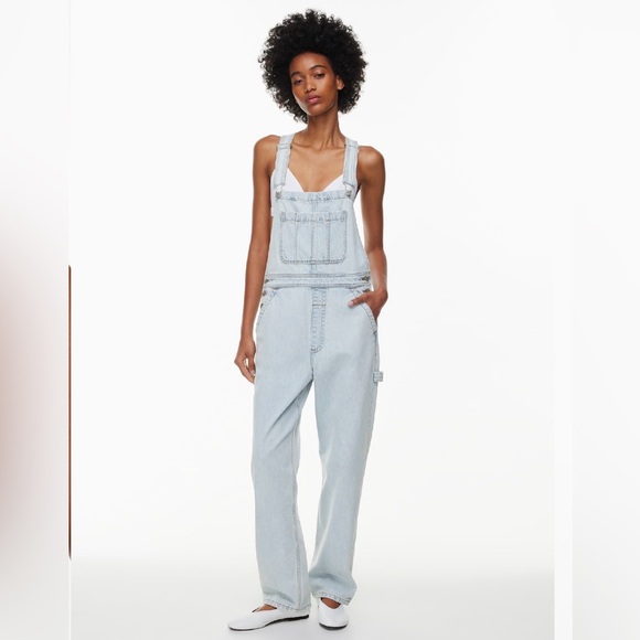 Denim Forum The '90s Vintage Baggy Overalls
Bleach Bleu Medium - Picture 2 of 7